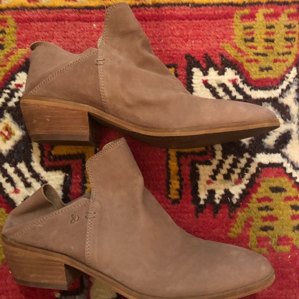 Leather booties